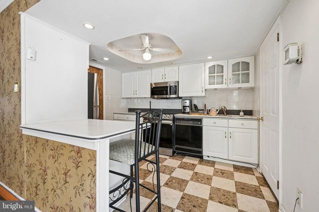 24 RITTENHOUSE CT, Willingboro, NJ 08046