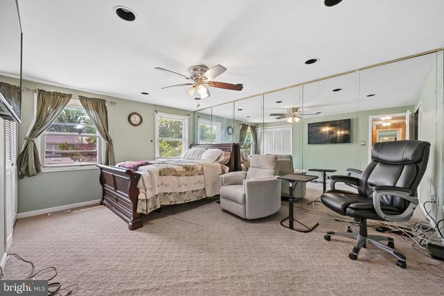 24 RITTENHOUSE CT, Willingboro, NJ 08046