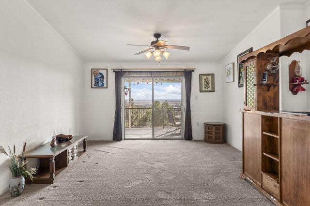 32 Cedar Hill Lane, Moriarty, NM 87035