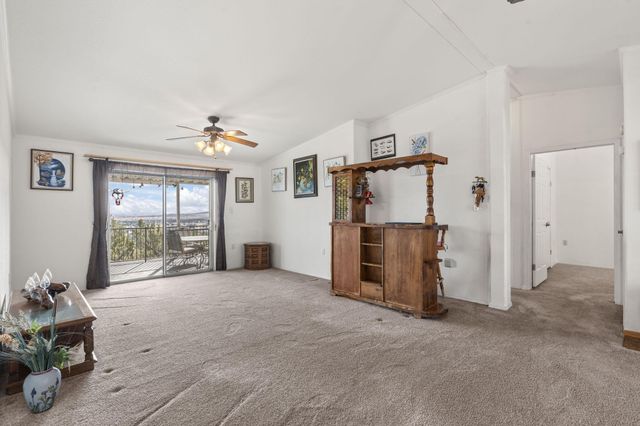 32 Cedar Hill Lane, Moriarty, NM 87035