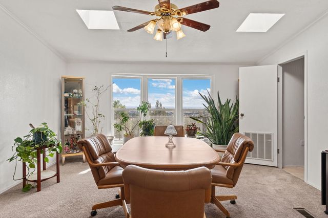 32 Cedar Hill Lane, Moriarty, NM 87035