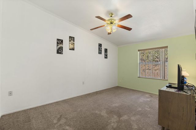 32 Cedar Hill Lane, Moriarty, NM 87035