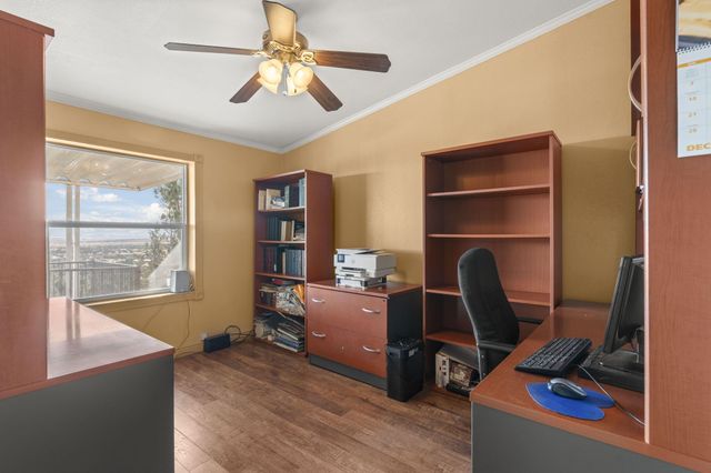 32 Cedar Hill Lane, Moriarty, NM 87035