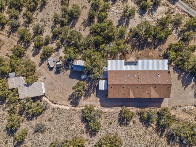 32 Cedar Hill Lane, Moriarty, NM 87035