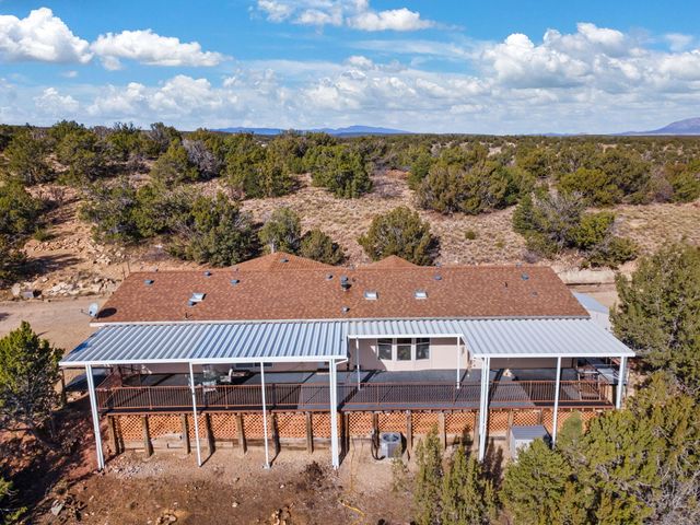 32 Cedar Hill Lane, Moriarty, NM 87035