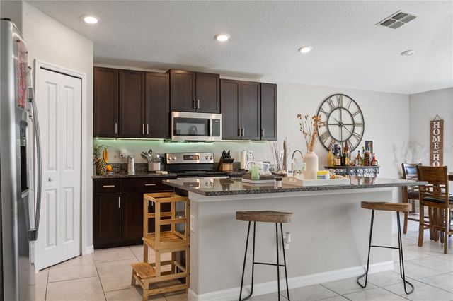 1957 FAN ALOE WAY, Ruskin, FL 33570
