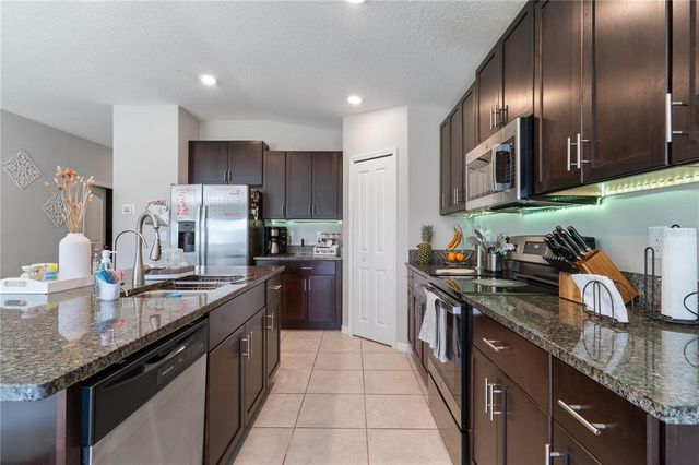 1957 FAN ALOE WAY, Ruskin, FL 33570