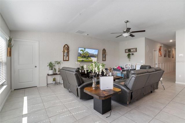 1957 FAN ALOE WAY, Ruskin, FL 33570