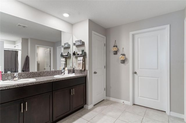1957 FAN ALOE WAY, Ruskin, FL 33570