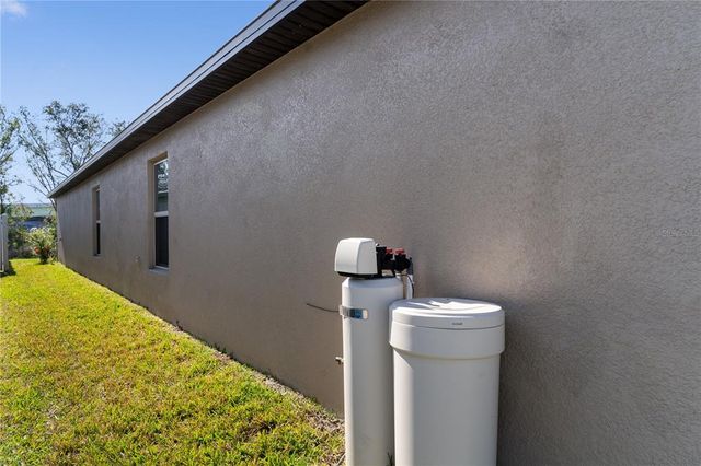 1957 FAN ALOE WAY, Ruskin, FL 33570