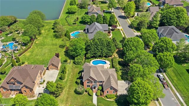1625 Water View CIR, Chesapeake, VA 23322