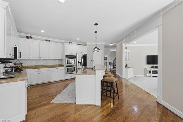 1625 Water View CIR, Chesapeake, VA 23322