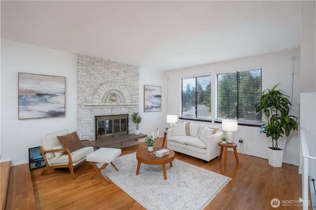 525 E 160th Street, Tacoma, WA 98445