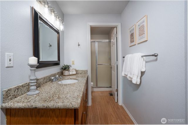 525 E 160th Street, Tacoma, WA 98445