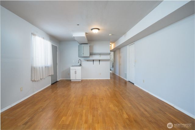 525 E 160th Street, Tacoma, WA 98445