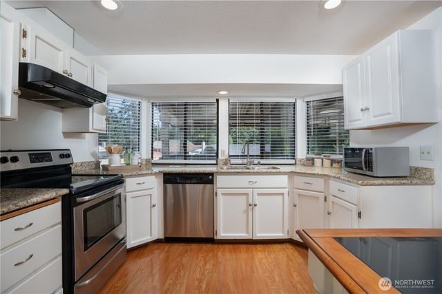 525 E 160th Street, Tacoma, WA 98445