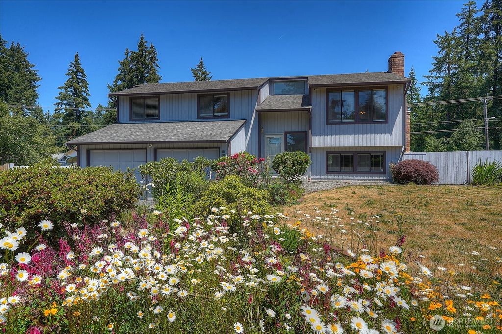 525 E 160th Street, Tacoma, WA 98445