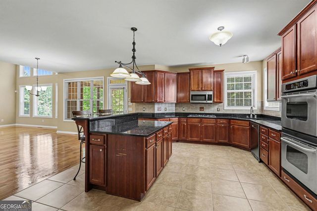 3335 Lake Valley Way, Douglasville, GA 30135