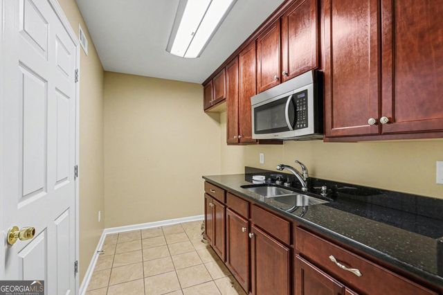 3335 Lake Valley Way, Douglasville, GA 30135