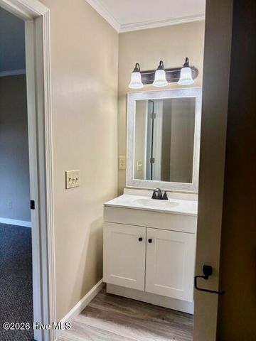 2912 Hodges Road, Kinston, NC 28504