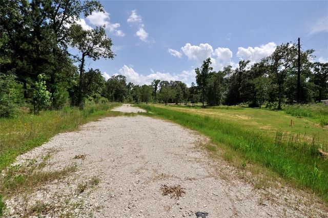 26150 Grand Pines Road, Magnolia, TX 77355