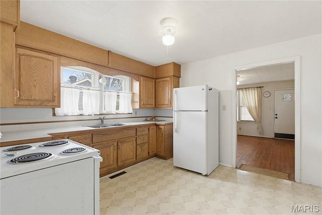 925 Kendall Drive, Poplar Bluff, MO 63901