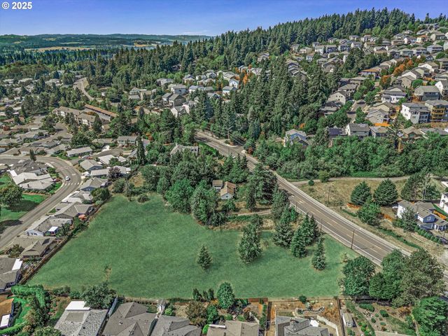 12400 Sw BEEF BEND Rd, Portland, OR 97224