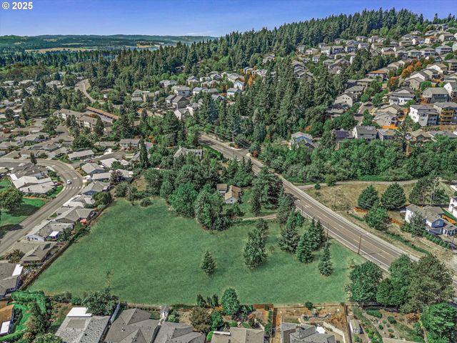 12400 Sw BEEF BEND Rd, Portland, OR 97224