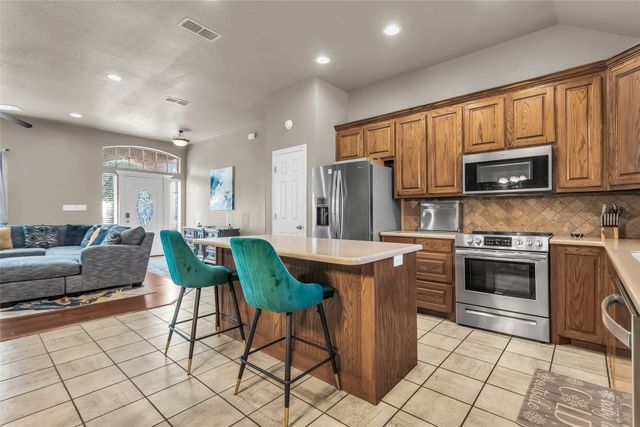 226 King George Road, Ponder, TX 76259