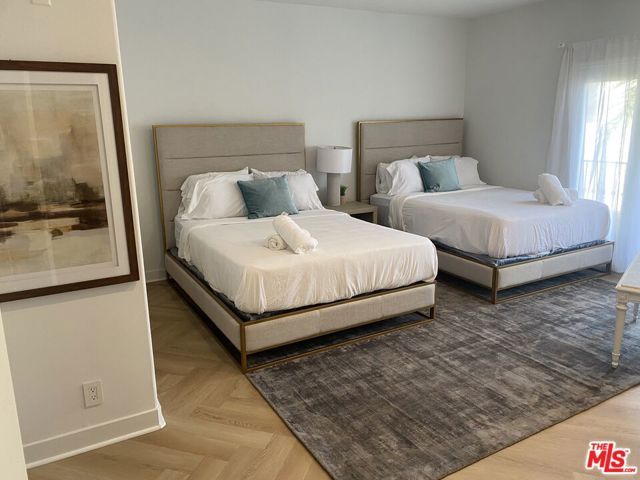 435 Arnaz Drive 201, Los Angeles, CA 90048