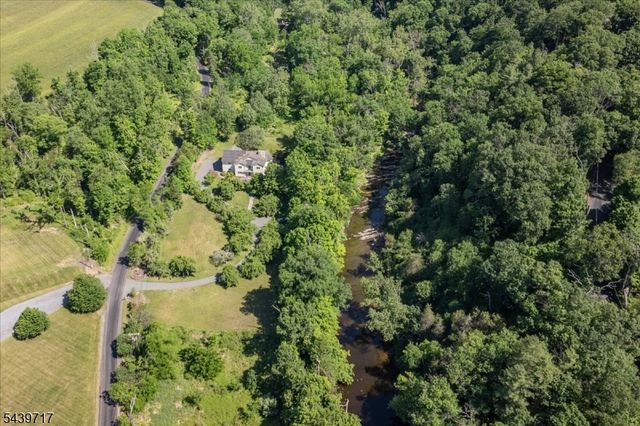 12 Upper Creek Rd, Delaware Twp., NJ 08559