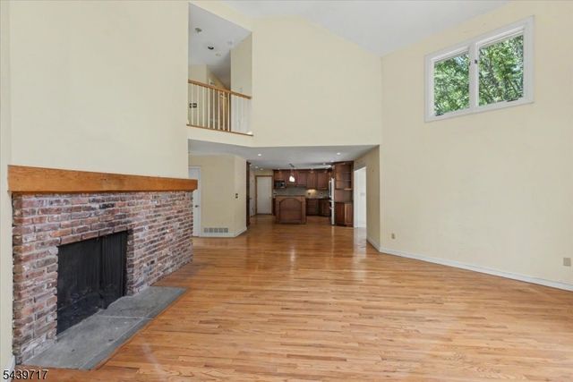 12 Upper Creek Rd, Delaware Twp., NJ 08559