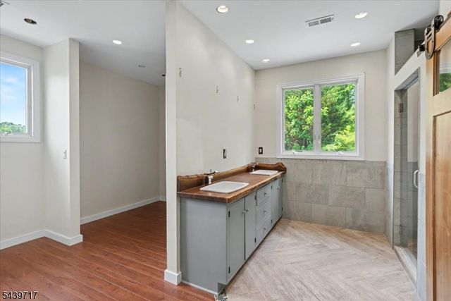 12 Upper Creek Rd, Delaware Twp., NJ 08559