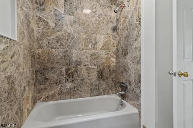 12 Upper Creek Rd, Delaware Twp., NJ 08559