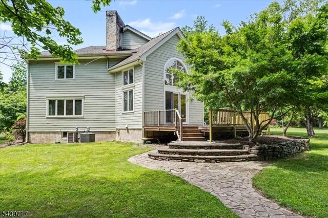 12 Upper Creek Rd, Delaware Twp., NJ 08559