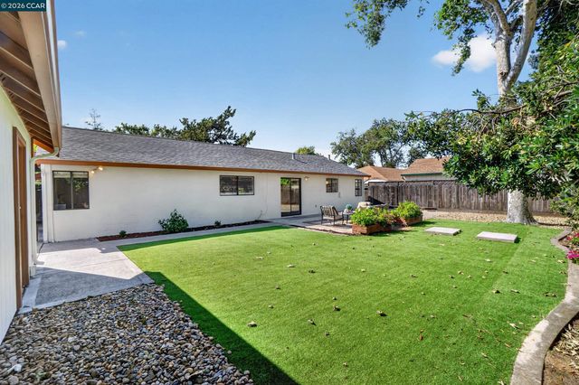 2131 Ahneita Dr, Pleasant Hill, CA 94523