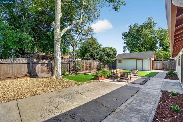 2131 Ahneita Dr, Pleasant Hill, CA 94523