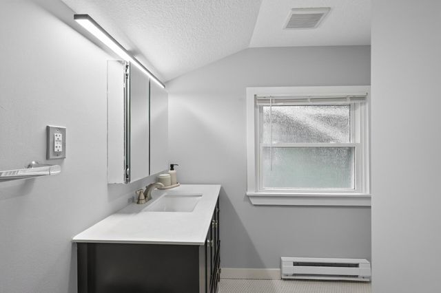 1335 Sargent Avenue, Saint Paul, MN 55105