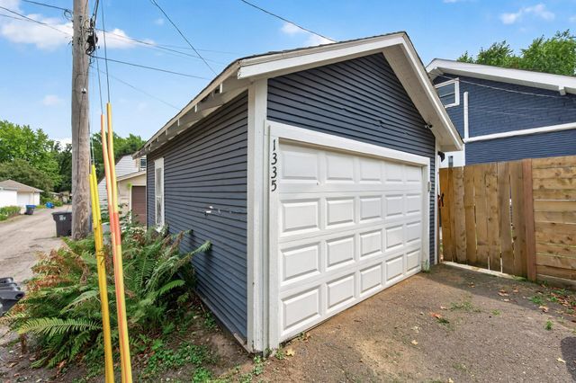 1335 Sargent Avenue, Saint Paul, MN 55105