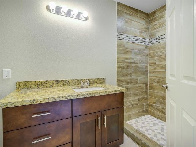 16626 Forest Bend Avenue, Friendswood, TX 77546