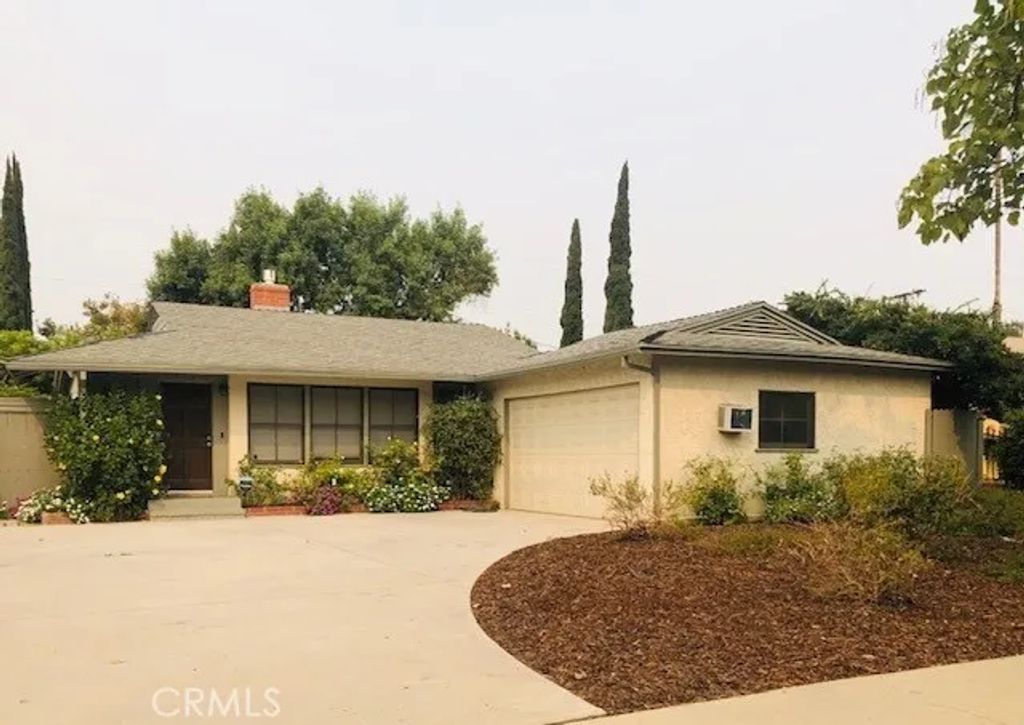 6427 Gaviota, Van Nuys, CA 91406