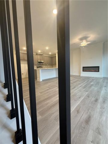 878 Porter Ridge Lane, Decatur, GA 30032