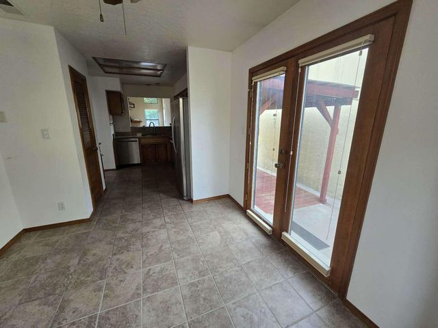10312 Camino Del Oso NE, Albuquerque, NM 87111