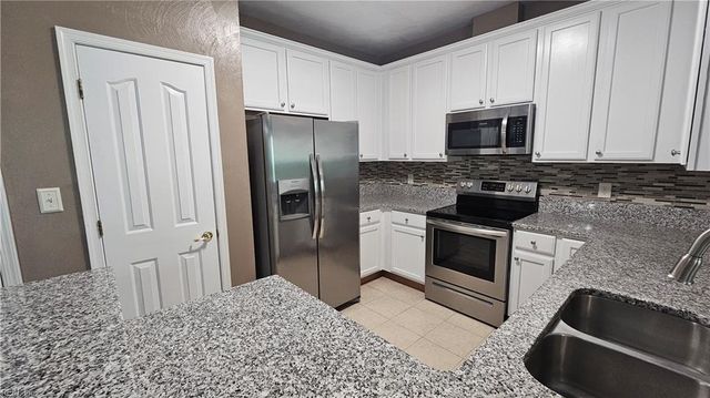 649 Estates WAY, Chesapeake, VA 23320