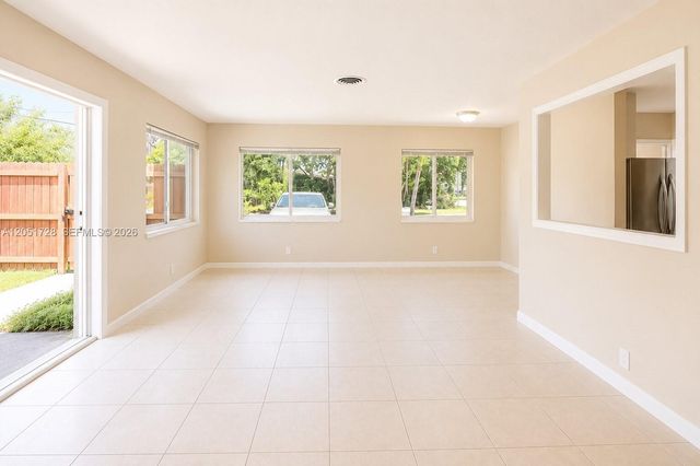 700 NE 25th St 1-2, Pompano Beach, FL 33064