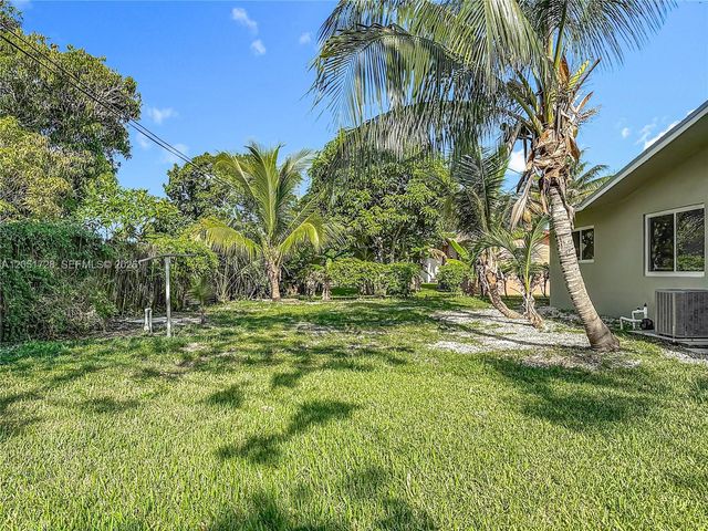 700 NE 25th St 1-2, Pompano Beach, FL 33064