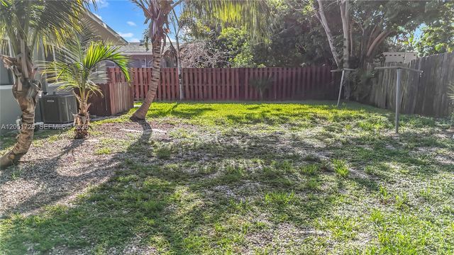700 NE 25th St 1-2, Pompano Beach, FL 33064