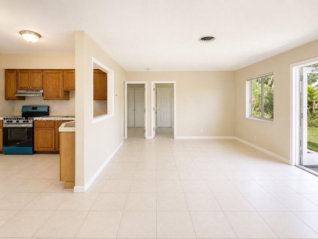 700 NE 25th St 1-2, Pompano Beach, FL 33064