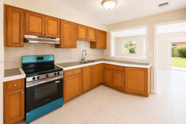 700 NE 25th St 1-2, Pompano Beach, FL 33064