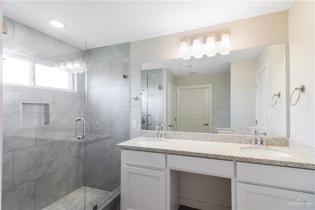 3912 N Rye Circle, Edinburg, TX 78542